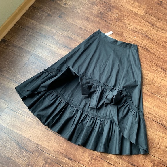 Trina Turk light weight cotton size 10 maxi skirt